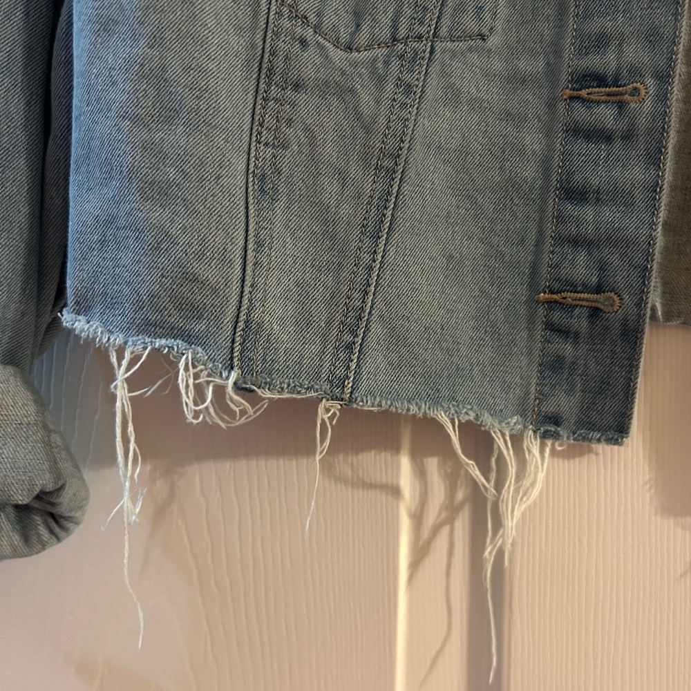 Cropped Denim Jacket - Picture 2 of 6